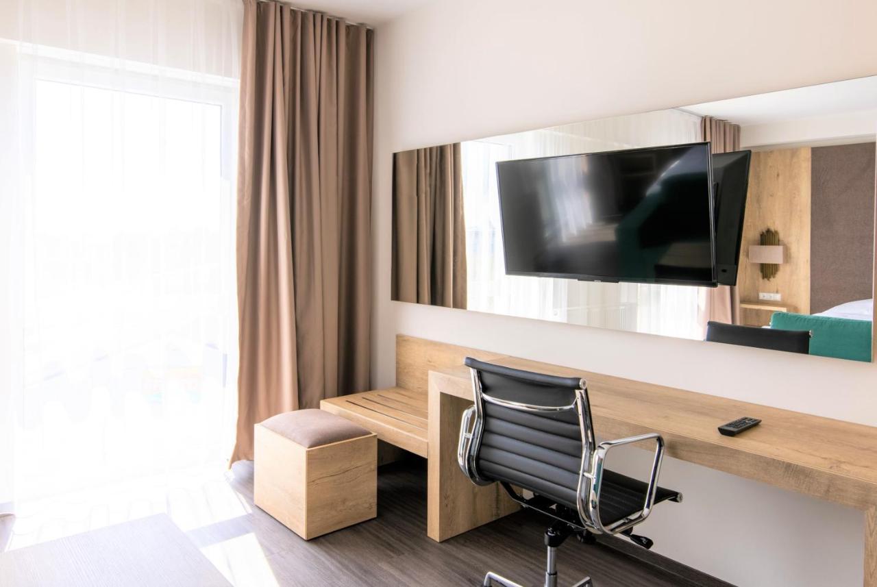 Luxstay Karben Neue Mitte - Self-Check-In Екстериор снимка
